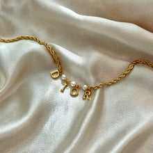 Load image into Gallery viewer, PRE-ORDER: DIOR SPELLOUT PEARL MIX NECKLACE