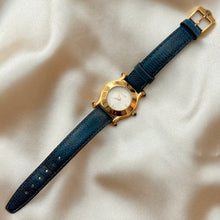 Load image into Gallery viewer, VINTAGE GUCCI BLUE LEATHER WATCH