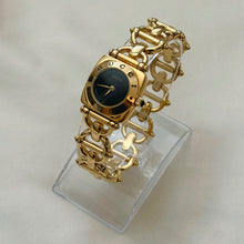 Load image into Gallery viewer, VINTAGE GUCCI WATCH