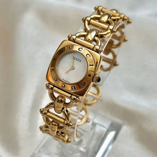 Load image into Gallery viewer, VINTAGE GUCCI MOTHER-OF-PEARL WATCH