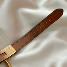 Load image into Gallery viewer, VINTAGE HERMES GREEN LEATHER WATCH
