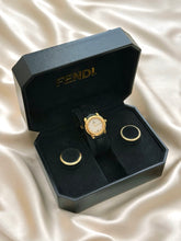 Load image into Gallery viewer, VINTAGE FENDI INTERCHANGEABLE BEZEL WATCH