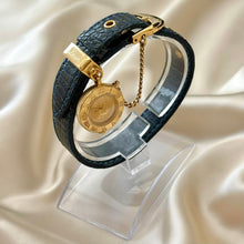 Load image into Gallery viewer, VINTAGE SEIKO BLUE LEATHER WATCH