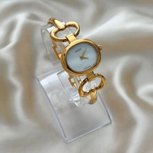 Load image into Gallery viewer, VINTAGE GUCCI MOTHER-OF-PEARL WATCH