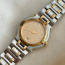 Load image into Gallery viewer, VINTAGE GUCCI TWO-TONED WATCH