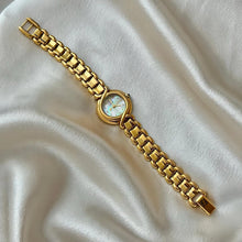 Load image into Gallery viewer, VINTAGE FENDI MOTHER-OF-PEARL WATCH