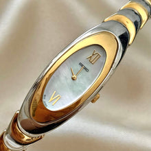 Load image into Gallery viewer, VINTAGE SEIKO MOTHER-OF-PEARL TWO-TONED WATCH