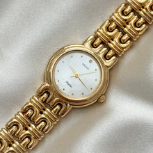 Load image into Gallery viewer, VINTAGE SEIKO MOTHER-OF-PEARL WATCH