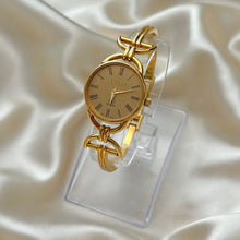 Load image into Gallery viewer, VINTAGE GUCCI WATCH