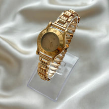 Load image into Gallery viewer, VINTAGE GUCCI WATCH