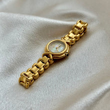 Load image into Gallery viewer, VINTAGE FENDI MOTHER-OF-PEARL WATCH