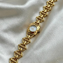 Load image into Gallery viewer, VINTAGE GUCCI MOTHER-OF-PEARL WATCH