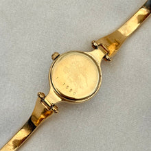 Load image into Gallery viewer, VINTAGE BURBERRY WATCH