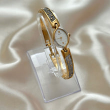 Load image into Gallery viewer, VINTAGE SEIKO DIAMOND DAINTY WATCH