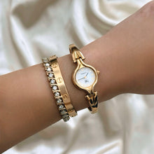 Load image into Gallery viewer, VINTAGE BURBERRY WATCH