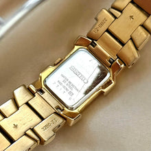 Load image into Gallery viewer, VINTAGE SEIKO MOTHER-OF-PEARL WATCH