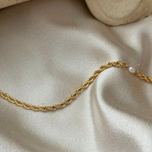 Load image into Gallery viewer, PRADA BLANC TOGGLE NECKLACE