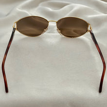 Load image into Gallery viewer, VINTAGE VERSACE SUNGLASSES