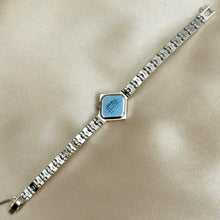 Load image into Gallery viewer, VINTAGE SEIKO AQUAMARINE & DIAMOND DAINTY SILVER WATCH
