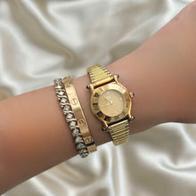 Load image into Gallery viewer, VINTAGE GUCCI WATCH
