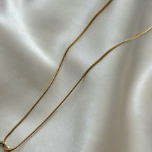 Load image into Gallery viewer, VINTAGE SEIKO NECKLACE WATCH