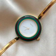 Load image into Gallery viewer, VINTAGE GUCCI INTERCHANGEABLE BEZEL WATCH (12 BEZELS)