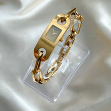 Load image into Gallery viewer, VINTAGE GUCCI DAINTY WATCH