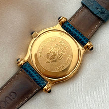 Load image into Gallery viewer, VINTAGE GUCCI BLUE LEATHER WATCH