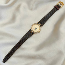 Load image into Gallery viewer, VINTAGE GUCCI BLACK LEATHER WATCH