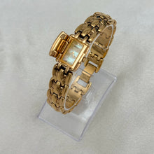 Load image into Gallery viewer, VINTAGE PULSAR MOTHER-OF-PEARL DAINTY WATCH
