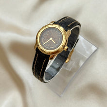 Load image into Gallery viewer, VINTAGE FENDI INTERCHANGEABLE BEZEL WATCH