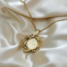 Load image into Gallery viewer, VINTAGE SEIKO NECKLACE WATCH