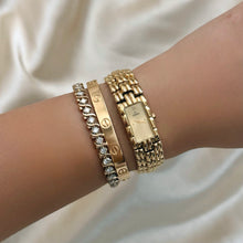 Load image into Gallery viewer, VINTAGE FENDI WATCH