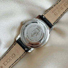 Load image into Gallery viewer, VINTAGE GUCCI BLACK LEATHER WATCH