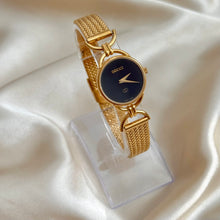Load image into Gallery viewer, VINTAGE GUCCI WATCH