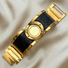 Load image into Gallery viewer, VINTAGE GUCCI LEATHER WATCH