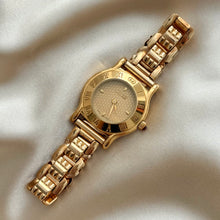Load image into Gallery viewer, VINTAGE GUCCI WATCH