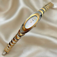 Load image into Gallery viewer, VINTAGE SEIKO MOTHER-OF-PEARL TWO-TONED WATCH