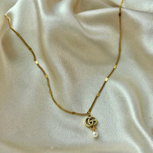 Load image into Gallery viewer, GG PEARL DROP DAINTY NECKLACE