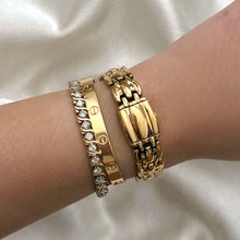 Load image into Gallery viewer, VINTAGE PULSAR MOTHER-OF-PEARL DAINTY WATCH