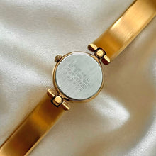 Load image into Gallery viewer, VINTAGE SEIKO DAINTY WATCH