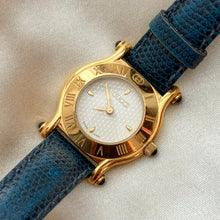 Load image into Gallery viewer, VINTAGE GUCCI BLUE LEATHER WATCH
