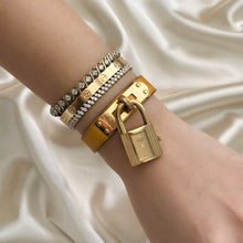 Load image into Gallery viewer, VINTAGE HERMES YELLOW LEATHER WATCH