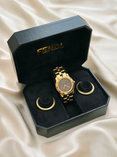 Load image into Gallery viewer, VINTAGE FENDI INTERCHANGEABLE BEZEL WATCH