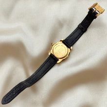 Load image into Gallery viewer, VINTAGE FENDI INTERCHANGEABLE BEZEL WATCH