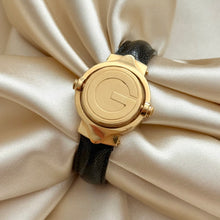 Load image into Gallery viewer, VINTAGE GUCCI BLACK LEATHER WATCH