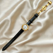 Load image into Gallery viewer, VINTAGE CARTIER BLACK LEATHER WATCH - WITH EXTRA STRAP