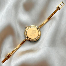 Load image into Gallery viewer, VINTAGE GUCCI INTERCHANGEABLE BEZEL WATCH (12 BEZELS)