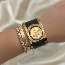 Load image into Gallery viewer, VINTAGE GUCCI LEATHER WATCH