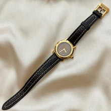 Load image into Gallery viewer, VINTAGE FENDI INTERCHANGEABLE BEZEL WATCH